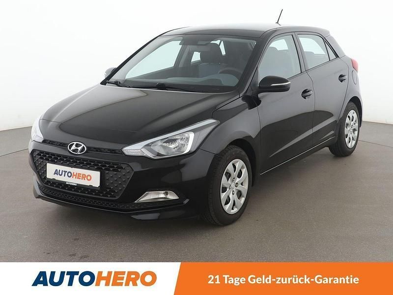 Schwarz Gebraucht 2017 Hyundai i20 Kleinwagen | 9.290 € (Fairer Preis) - Bild 1/3