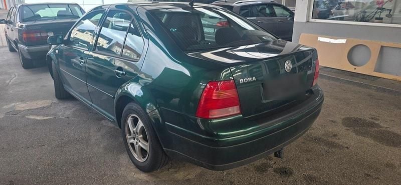 Gebraucht VW Bora 101 PS (74 kW) 1999 Grün Limousine
