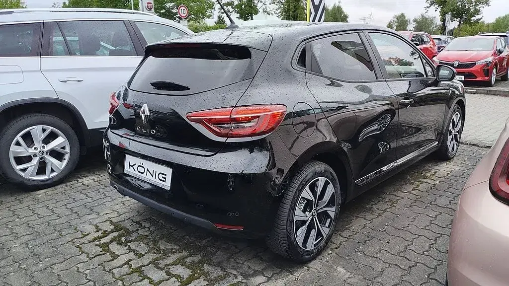 Gebraucht Renault Clio V Evolution 67 PS (49 kW) 2023 Schwarz Limousine