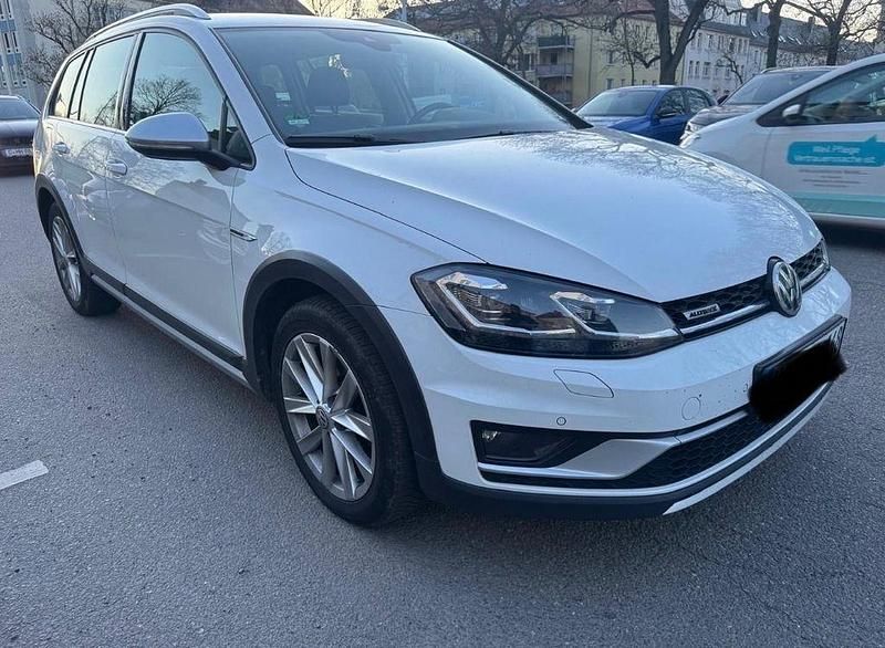 Gebraucht VW Golf Alltrack 184 PS (135 kW) 2019 Weiß Kombi