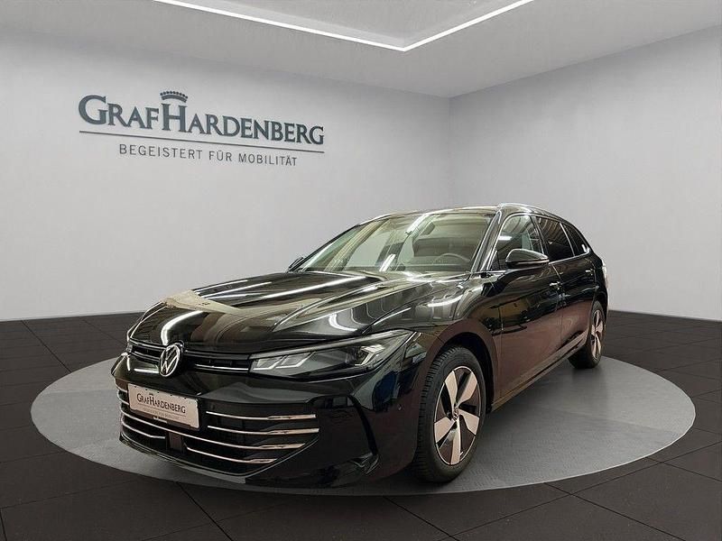 Schwarz Gebraucht 2024 VW Passat Business Kombi | 33.920 € (Superpreis) - Bild 1/4