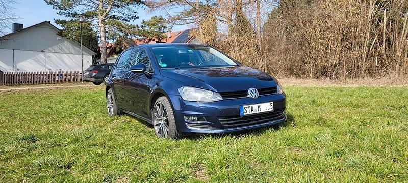 Gebraucht VW Golf VII LOUNGE 150 PS (110 kW) 2015 Blau Limousine