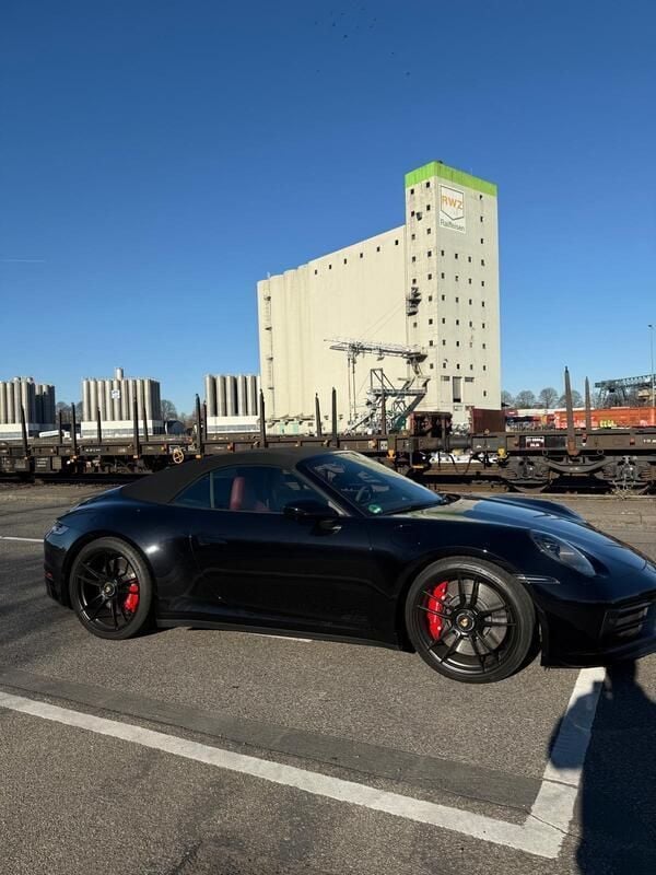 Schwarz Gebraucht 2022 Porsche 992 Cabrio | 169.500 € (Fairer Preis) - Bild 1/4