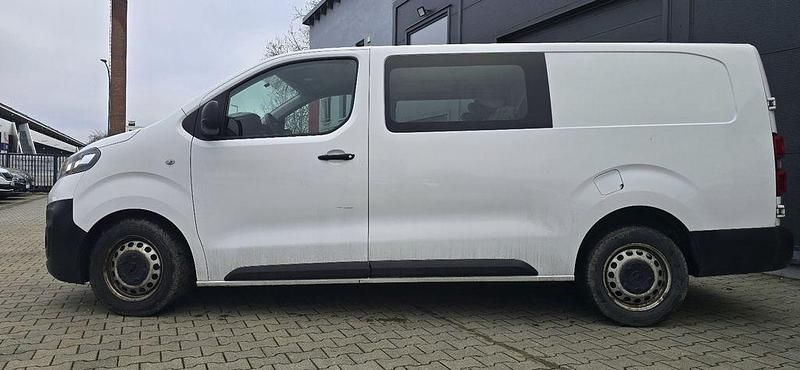 Gebraucht Opel Vivaro 122 PS (89 kW) 2020 Weiß Van / Kleinbus