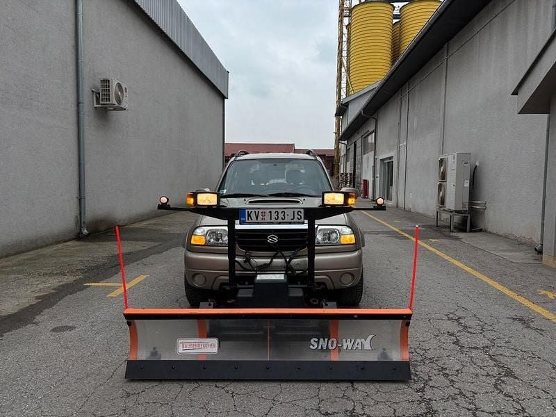 Gold Gebraucht 2003 Suzuki Grand Vitara SUV | 8.000 € - Bild 1/4