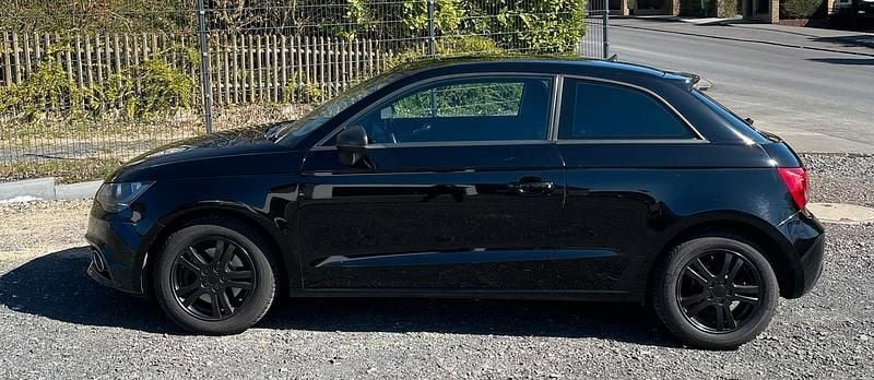 Gebraucht Audi A1 Sportback 105 PS (77 kW) 2012 Schwarz Kleinwagen
