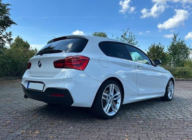 Gebraucht BMW 116 M Sport 109 PS (80 kW) 2015 Weiß Kleinwagen