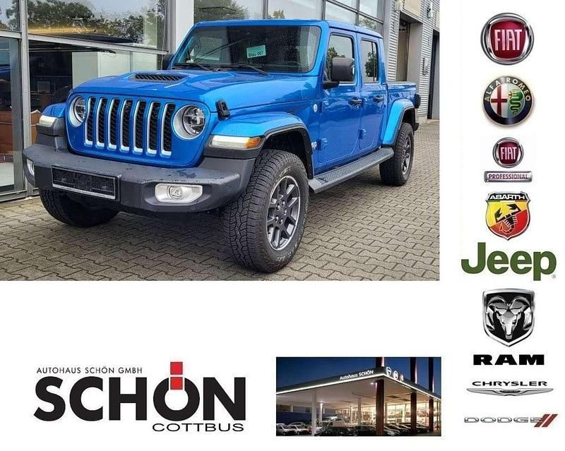 Blau Gebraucht 2022 Jeep Gladiator Overland SUV | 72.990 € - Bild 1/4