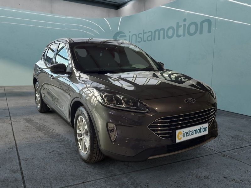 Grau Gebraucht 2023 Ford Kuga Titanium SUV | 29.630 € (Fairer Preis) - Bild 1/4