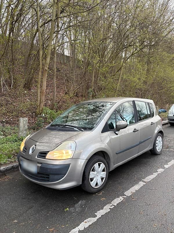 Gebraucht Renault Modus 86 PS (63 kW) 2009 Braun Van / Kleinbus
