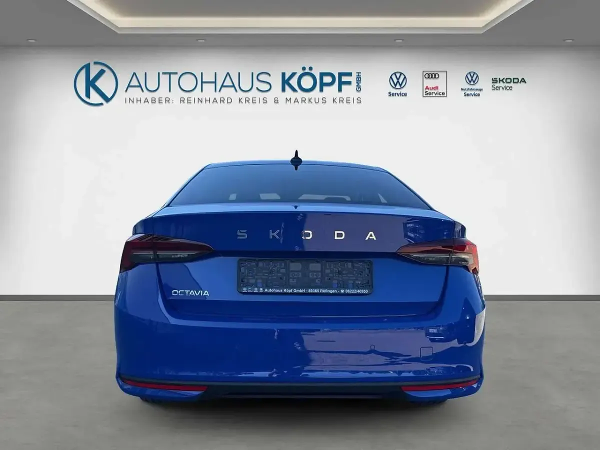 Gebraucht Skoda Octavia Selection 150 PS (110 kW) 2025 Blau Limousine