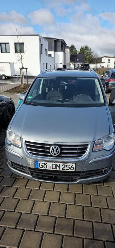 Gebraucht VW Touran 140 PS (102 kW) 2008 Blau Van / Kleinbus