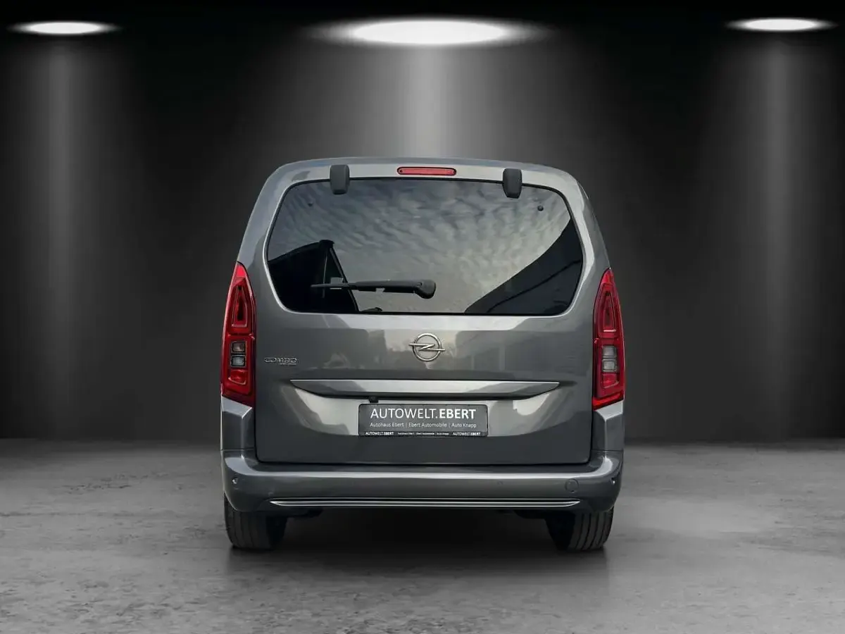 Gebraucht Opel Combo Life Innovation 131 PS (96 kW) 2020 Grau Van / Kleinbus