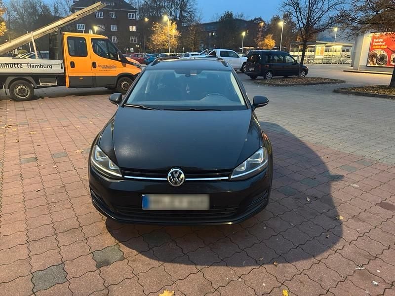 Schwarz Gebraucht 2016 VW Golf VII Trendline Kombi | 5.900 € (Superpreis) - Bild 1/4