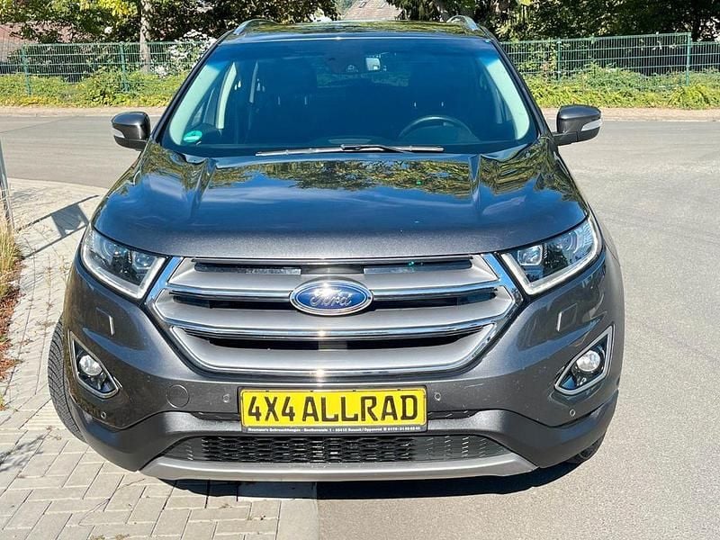 Gebraucht Ford Edge Titanium 209 PS (153 kW) 2018 Grau SUV
