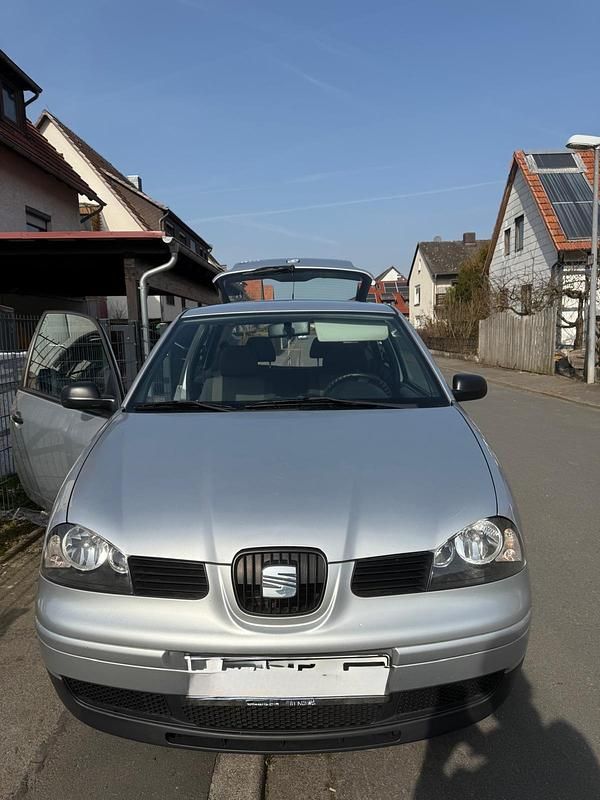 Gebraucht Seat Arosa 50 PS (36 kW) 2004 Silber Kleinwagen
