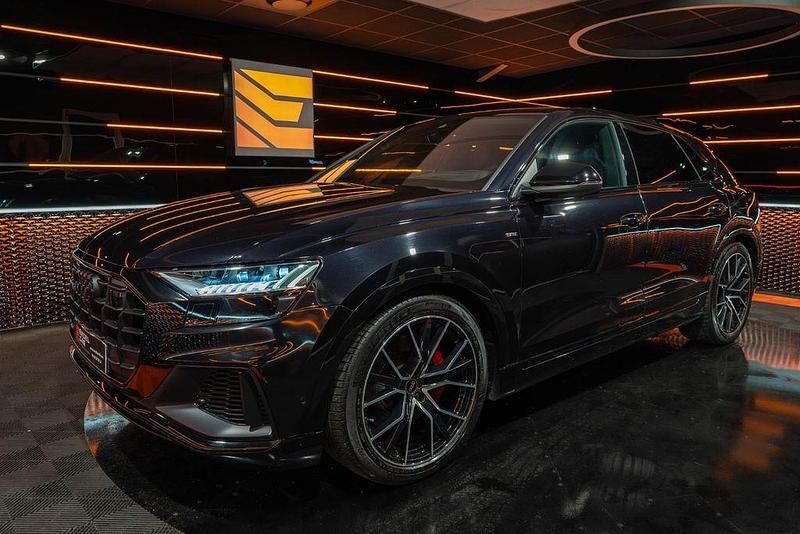 Schwarz Gebraucht 2020 Audi Q8 SUV | 74.900 € - Bild 1/4