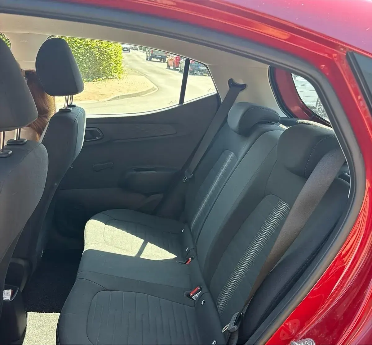 Gebraucht Hyundai i10 67 PS (49 kW) 2021 Rot Kleinwagen