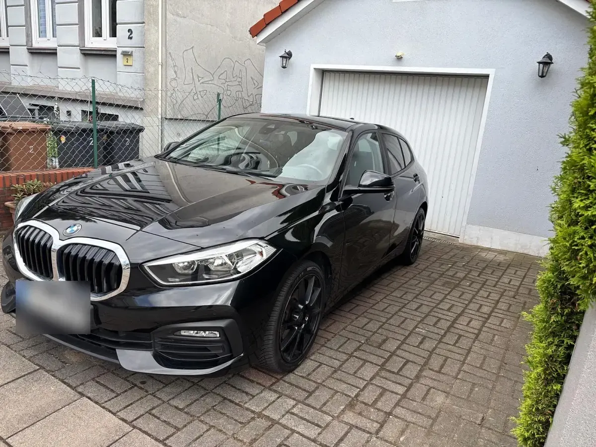 Gebraucht BMW 116 116 PS (85 kW) 2020 Schwarz Kleinwagen