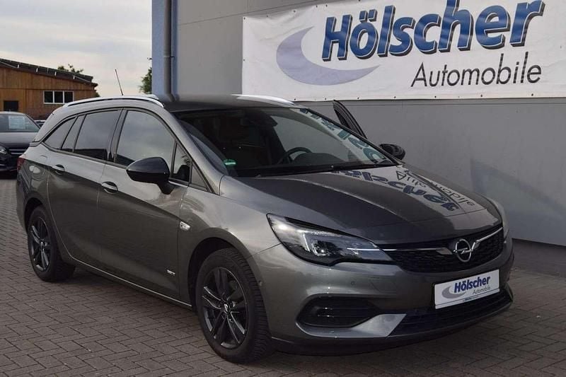 Grau Gebraucht 2022 Opel Astra Design & Tech Kombi | 17.950 € (Guter Preis) - Bild 1/4