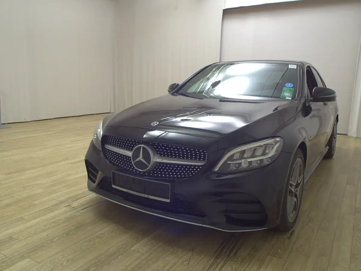 Gebraucht Mercedes C300e AMG line 306 PS (225 kW) 2020 Schwarz Limousine
