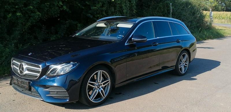 Usado Mercedes E220 AMG 194 CV (142 kW) 2018 Familiar