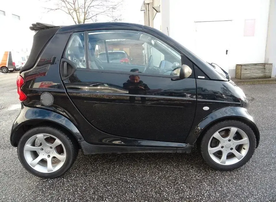 Gebraucht Smart ForTwo Cabrio 61 PS (44 kW) 2005 Schwarz Cabrio