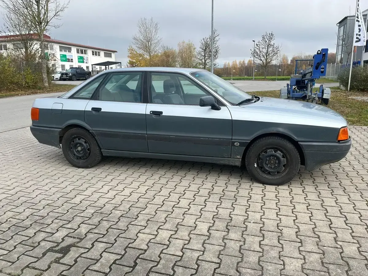 Gebraucht Audi 80 75 PS (55 kW) 1991 Silber Limousine