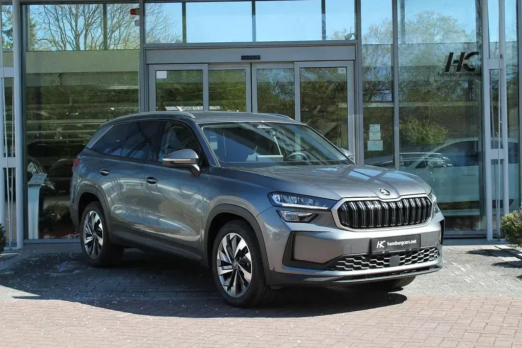Neu Skoda Kodiaq Selection 193 PS (141 kW) 2026 Graphitegrau metallic SUV