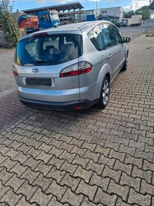 Gebraucht Ford S-MAX S 140 PS (102 kW) 2007 Silber Van / Kleinbus