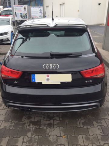 Gebraucht Audi A1 Sportback S-Line 185 PS (136 kW) 2012 Schwarz metallic Kleinwagen