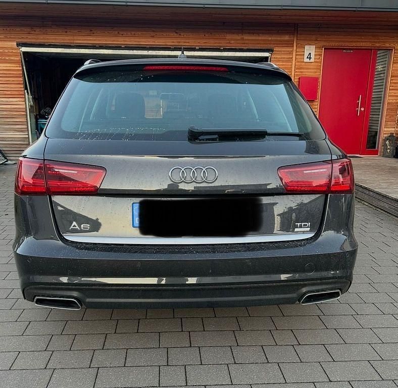Gebraucht Audi A6 Ambiente 190 PS (139 kW) 2016 Grau Kombi