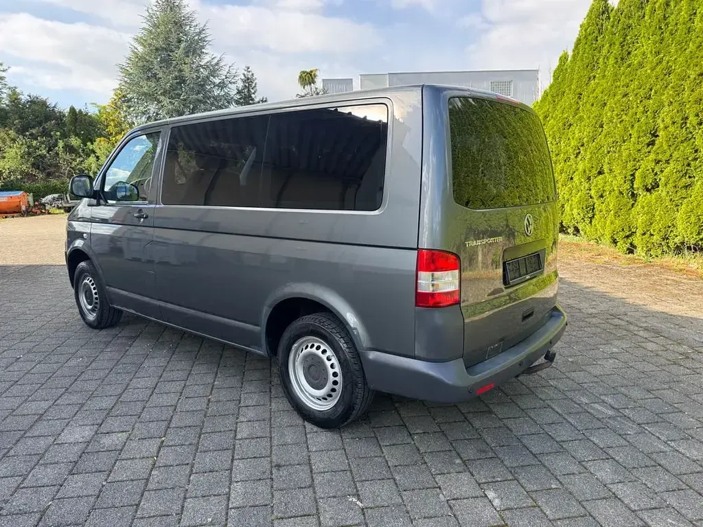 Gebraucht VW T5 140 PS (102 kW) 2010 Grau Van