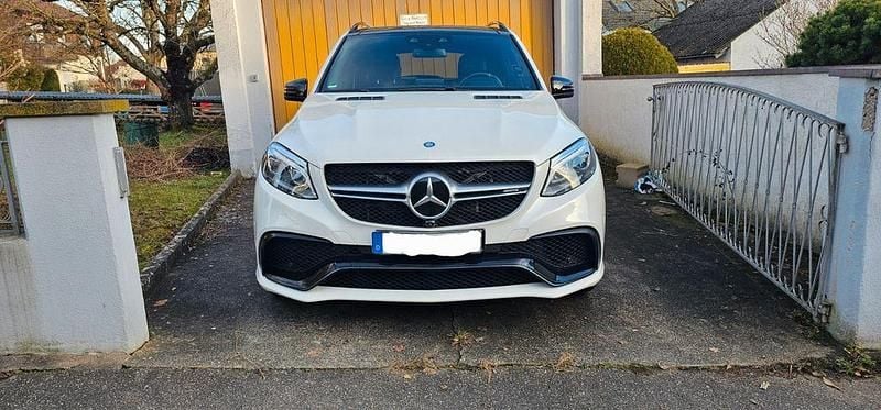 Weiß Gebraucht 2015 Mercedes GLE63 AMG AMG SUV | 44.000 € (Fairer Preis) - Bild 1/4