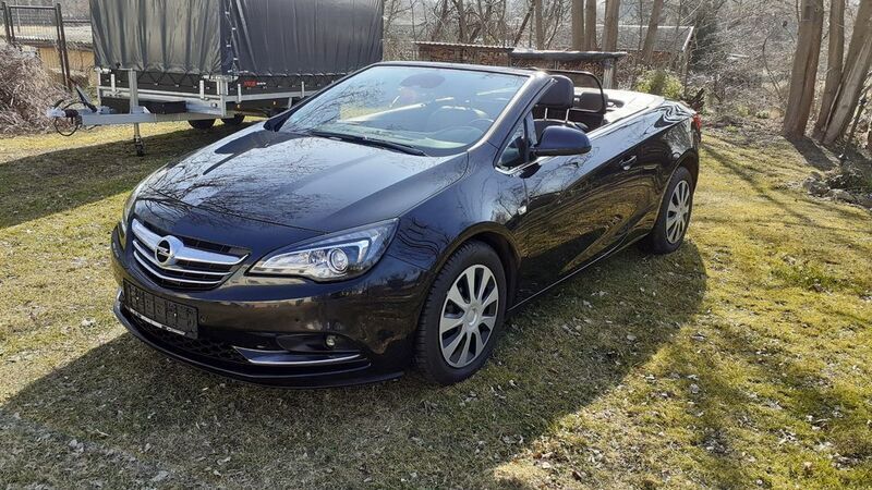 Schwarz Gebraucht 2014 Opel Cascada Innovation Cabrio | 14.500 € (Fairer Preis) - Bild 1/4