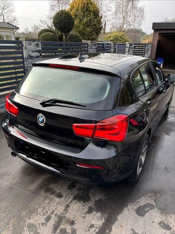 Gebraucht BMW 116 109 PS (80 kW) 2015 Schwarz Kleinwagen