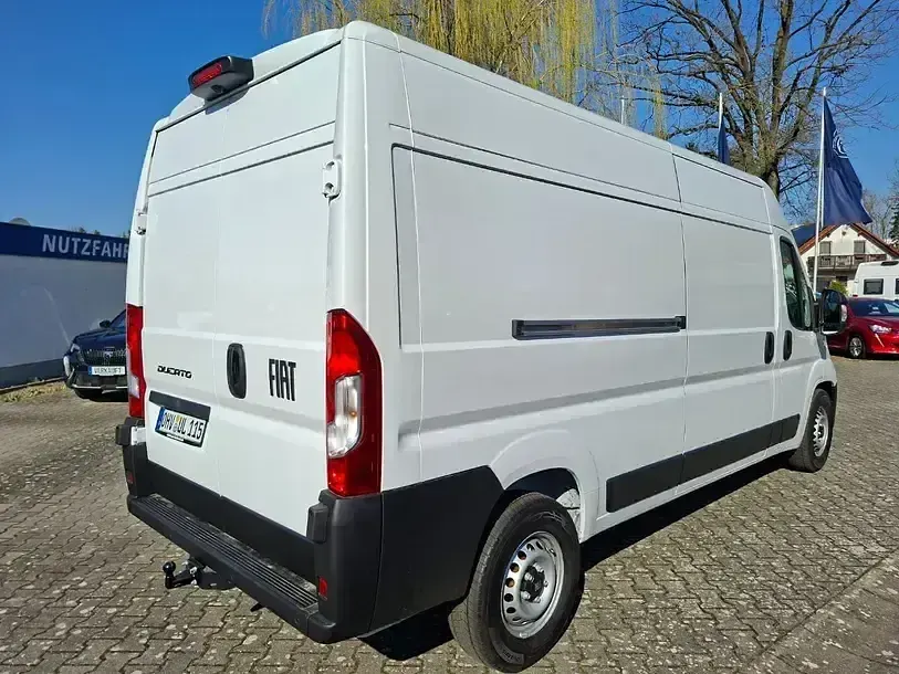 Gebraucht Fiat Ducato 140 PS (102 kW) 2025 Weiß Van