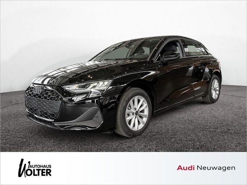 Brillantschwarz Neu 2025 Audi A3 Sportback Limousine | 44.988 € (Teuer) - Bild 1/4