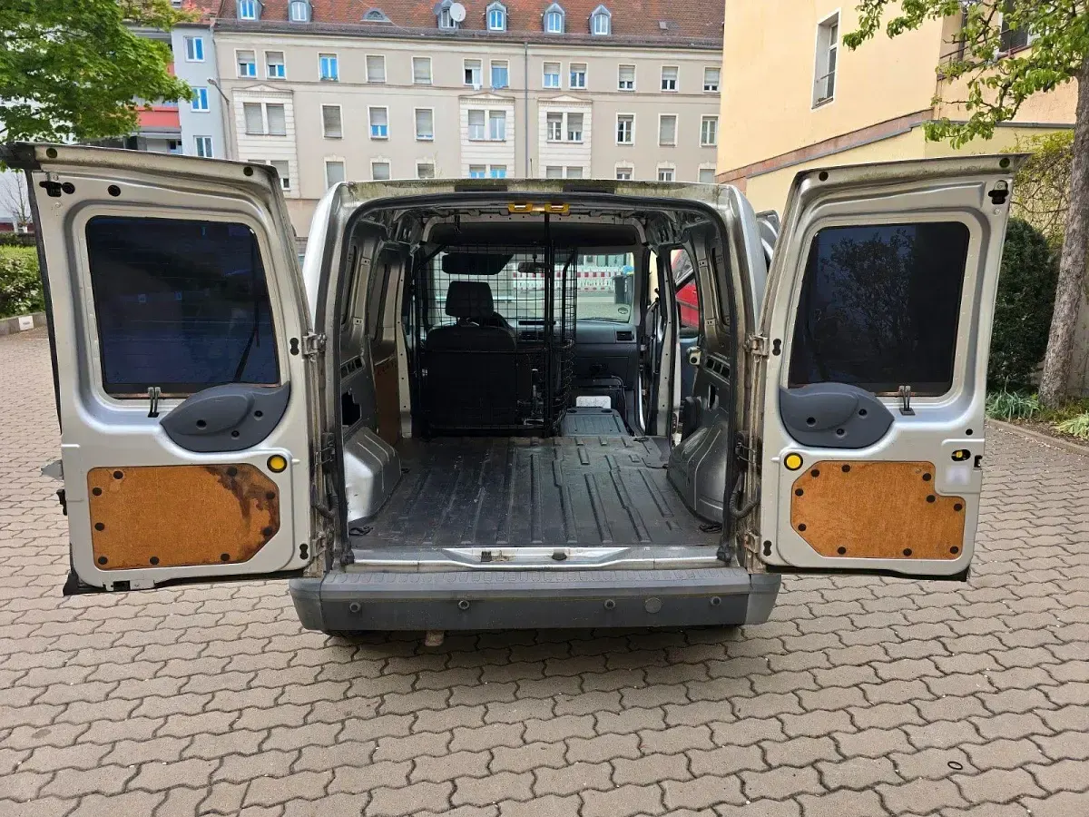 Gebraucht Ford Transit Connect 90 PS (66 kW) 2008 Silber Van / Kleinbus