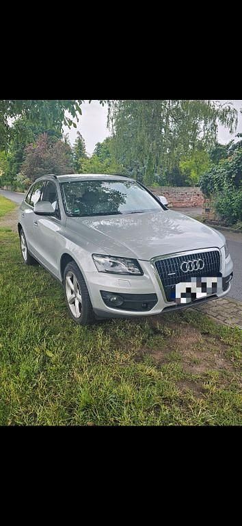 Grau Gebraucht 2012 Audi Q5 Sport SUV | 13.400 € (Fairer Preis) - Bild 1/4