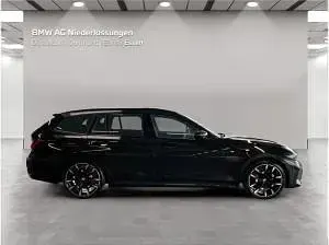 Gebraucht BMW 330 286 PS (210 kW) 2025 Schwarz (saphirschwarz) Kombi