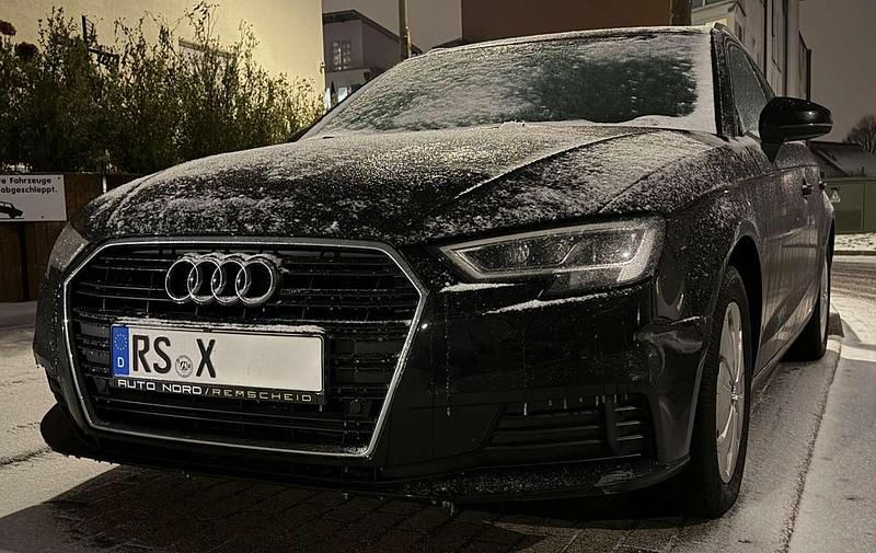 Gebraucht Audi A3 Sportback Design 116 PS (85 kW) 2019 Schwarz Kleinwagen