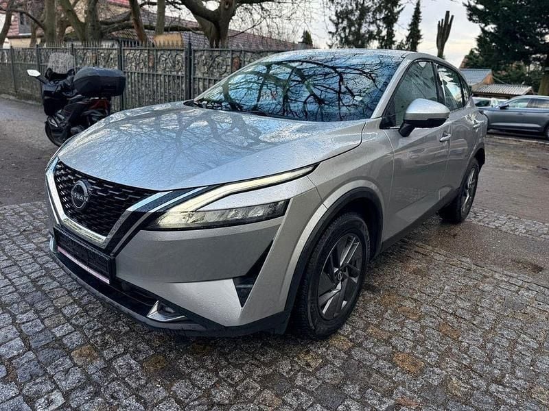 Gebraucht Nissan Qashqai Acenta 158 PS (116 kW) 2022 Silber SUV