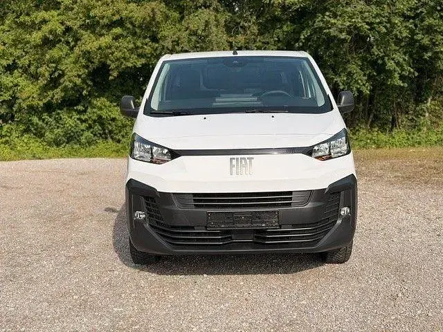 Gebraucht Fiat Scudo 177 PS (130 kW) 2025 Weiß Van