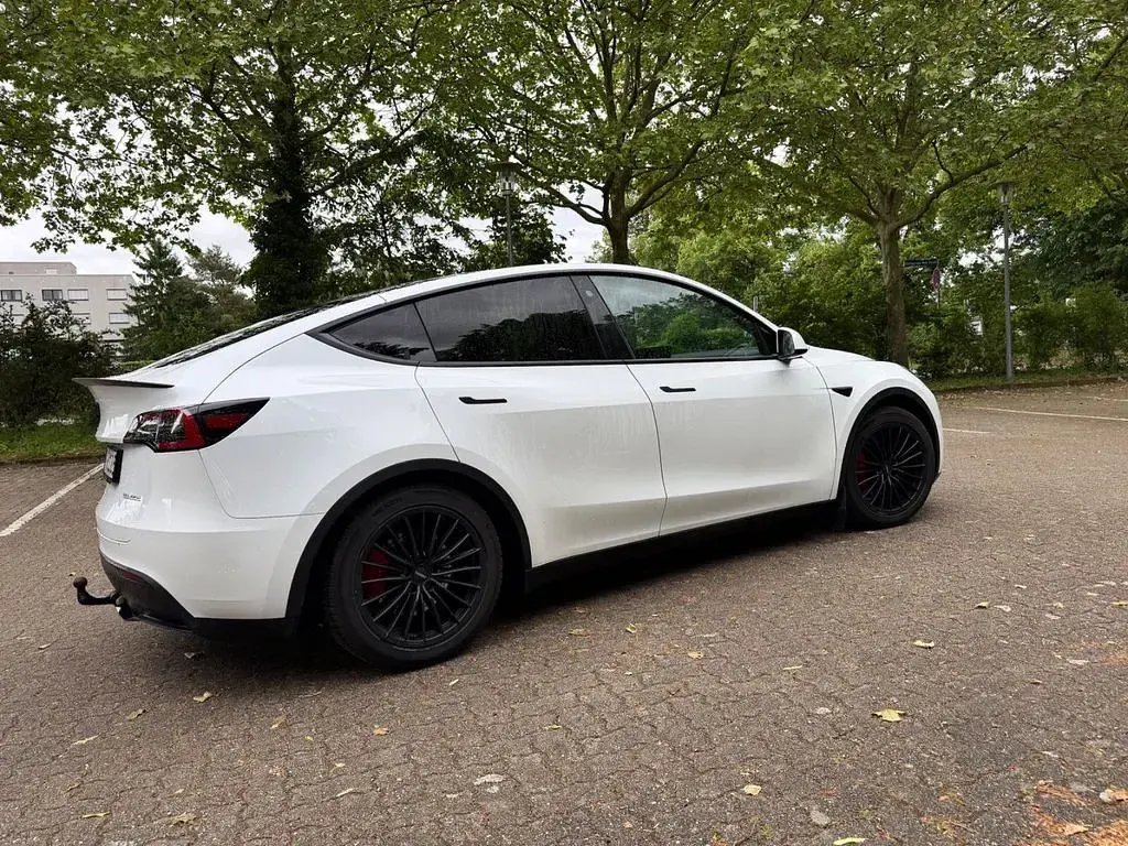 Gebraucht Tesla Model Y Performance 320 kW (436 PS) 2022 Weiß SUV