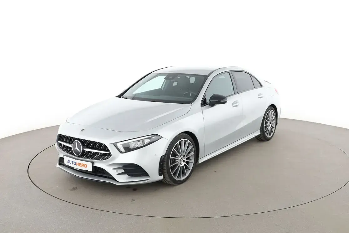 Gebraucht Mercedes A200 AMG line 150 PS (110 kW) 2020 Limousine
