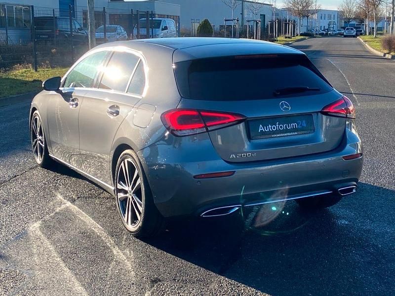 Gebraucht Mercedes A200 150 PS (110 kW) 2018 Grau Limousine