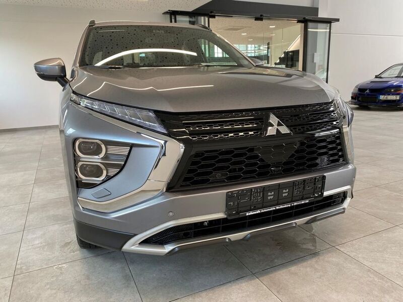 Platinum grau (grau) Gebraucht 2024 Mitsubishi Eclipse Cross Select SUV | 29.480 € - Bild 1/4