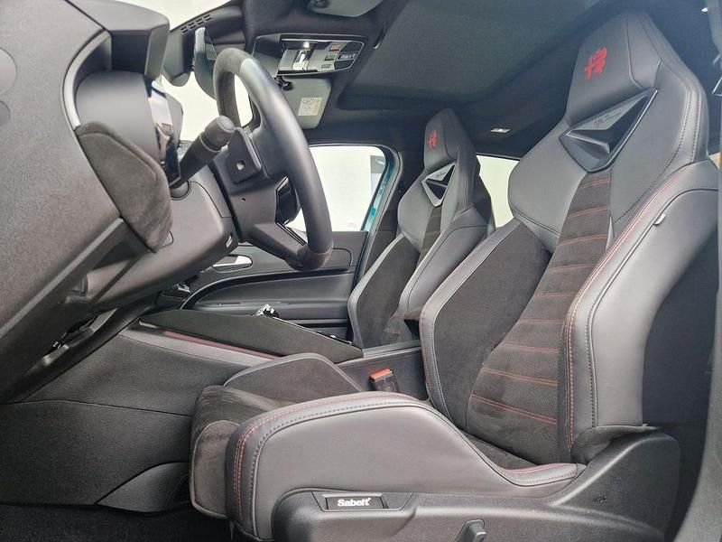 Blau Gebraucht 2025 Alfa Romeo Junior Edizione Speciale SUV | 23.990 € - Bild 1/4