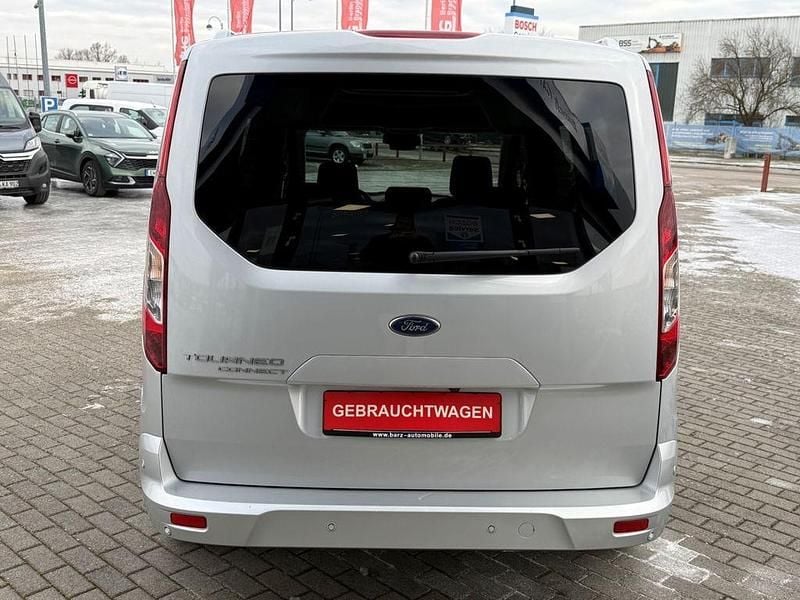 Gebraucht Ford Grand Tourneo Connect Titanium 120 PS (88 kW) 2019 Silber Van / Kleinbus